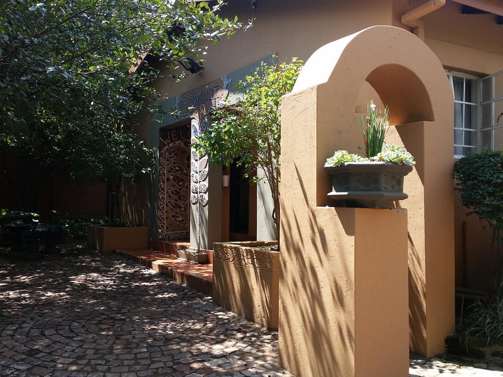Izimbali Lodge And Restaurant Эрмело Экстерьер фото