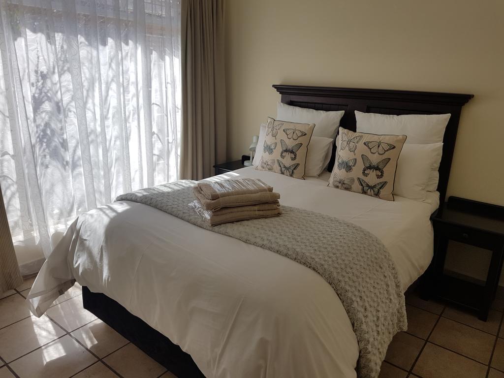 Izimbali Lodge And Restaurant Эрмело Экстерьер фото